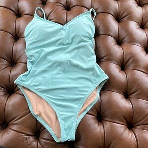 J. Crew swimsuit, size 6, new w/o tags
